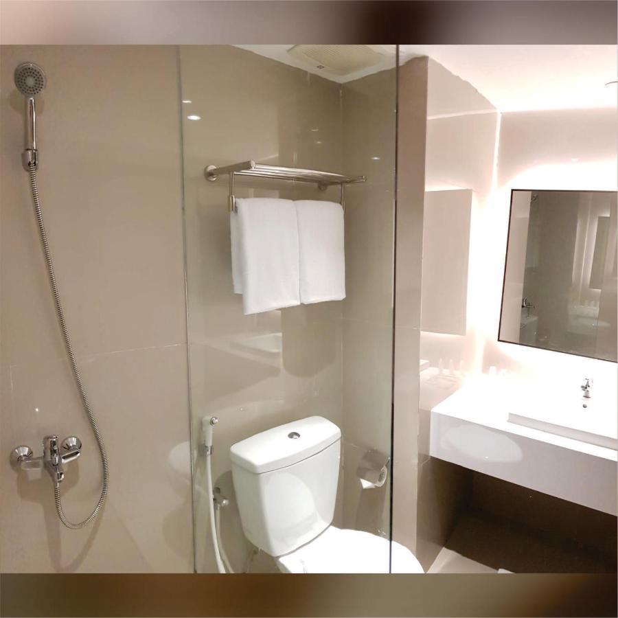 Aimas Hotel And Convention Centre Sorong Luaran gambar